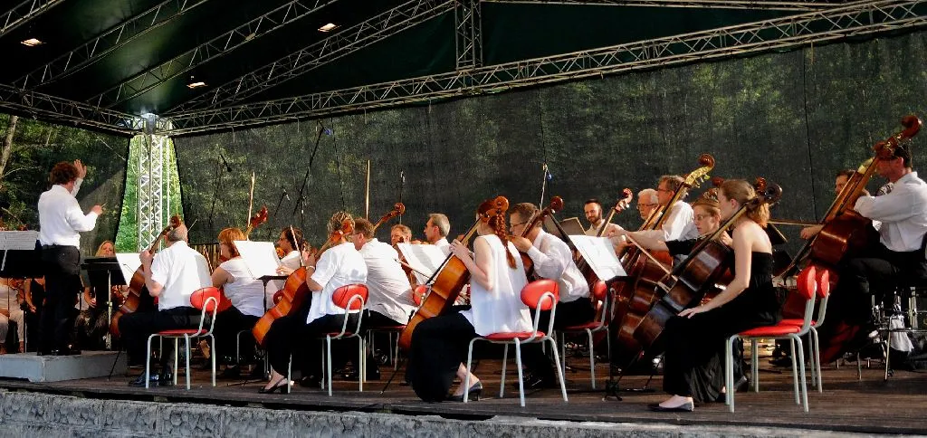 Dnešní koncert Janáčkovy filharmonie se přesouvá na 1. 6. 2020 (vstupenky zůstávají v platnosti), koncert Hudba Severu se ruší bez náhrady