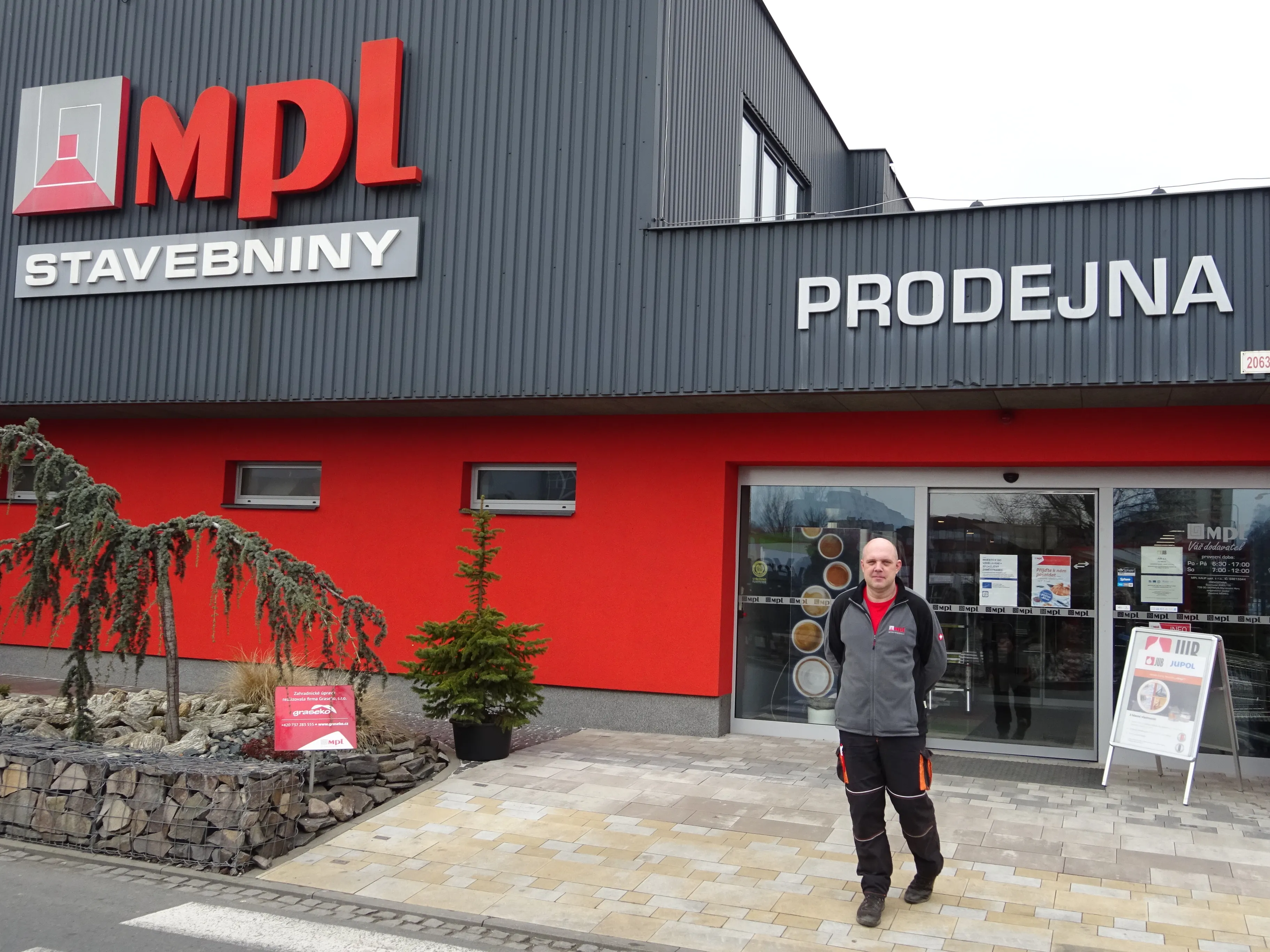 MPL JSOU STAVEBNINY 21. STOLETÍ