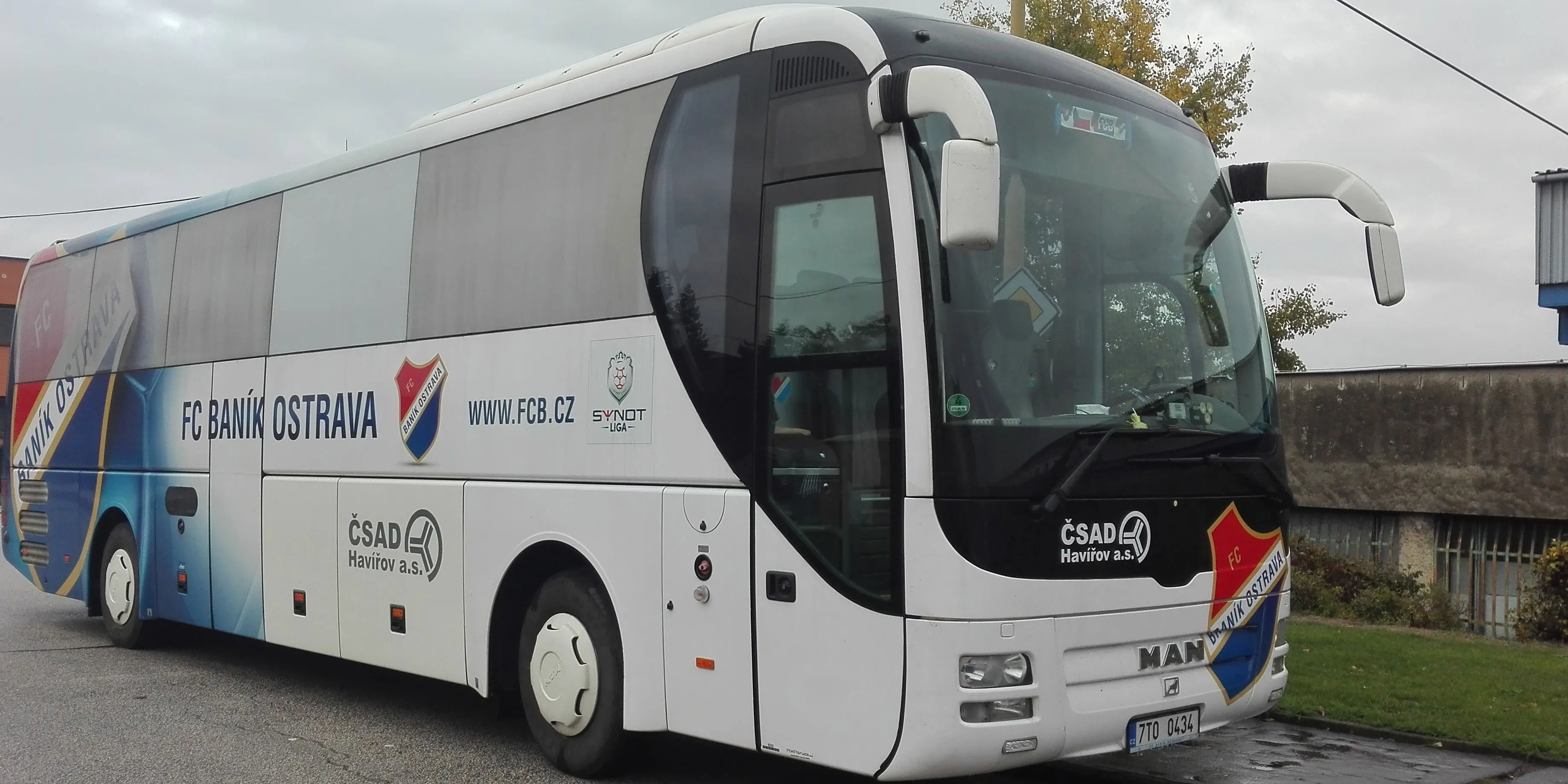 AUTOKAR BANÍKU ČEKÁ FACELIFT. VYBERTE MU NOVÝ ŠAT