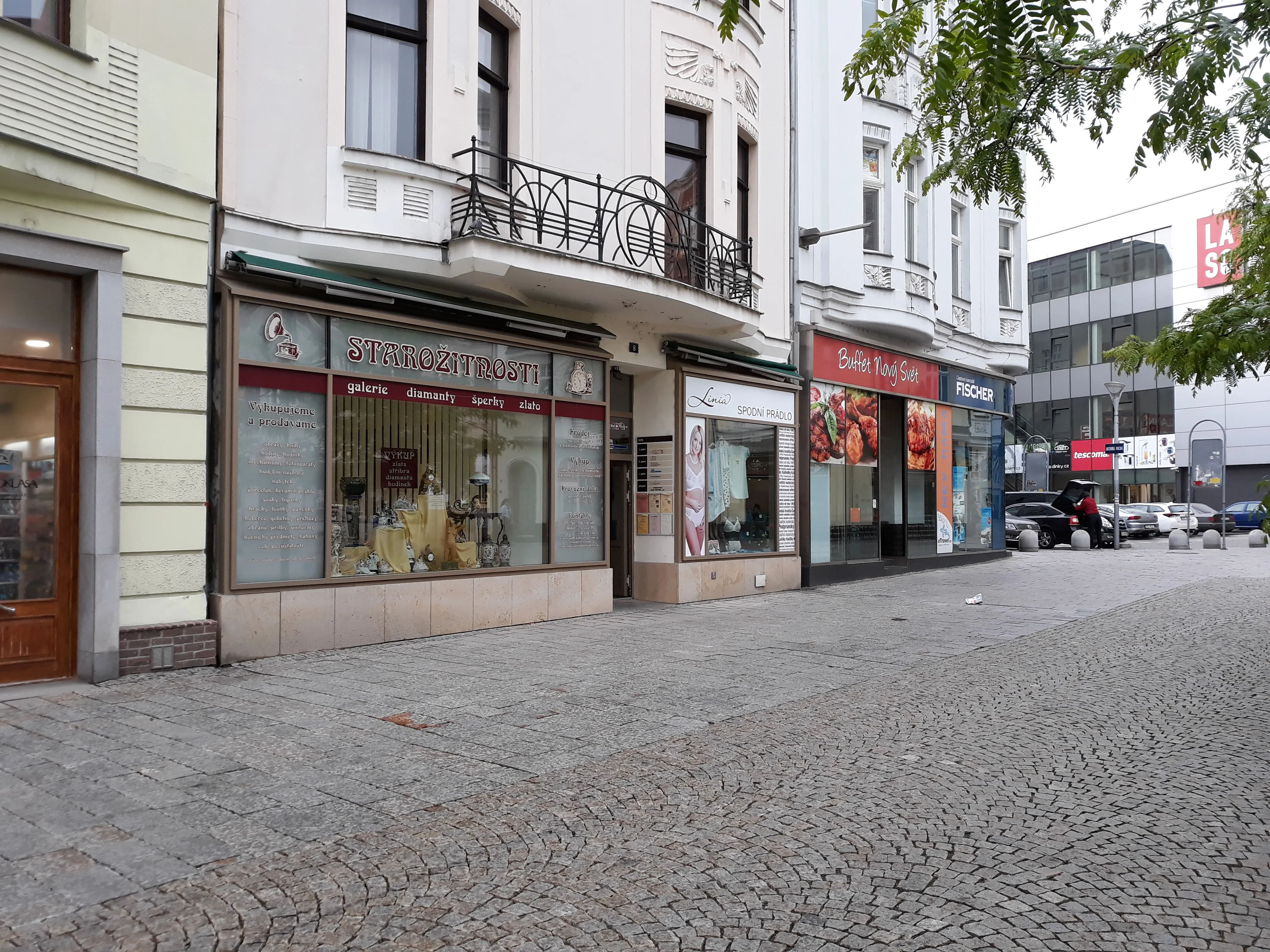 Starožitnosti na Kuřím rynku jsou stálicí