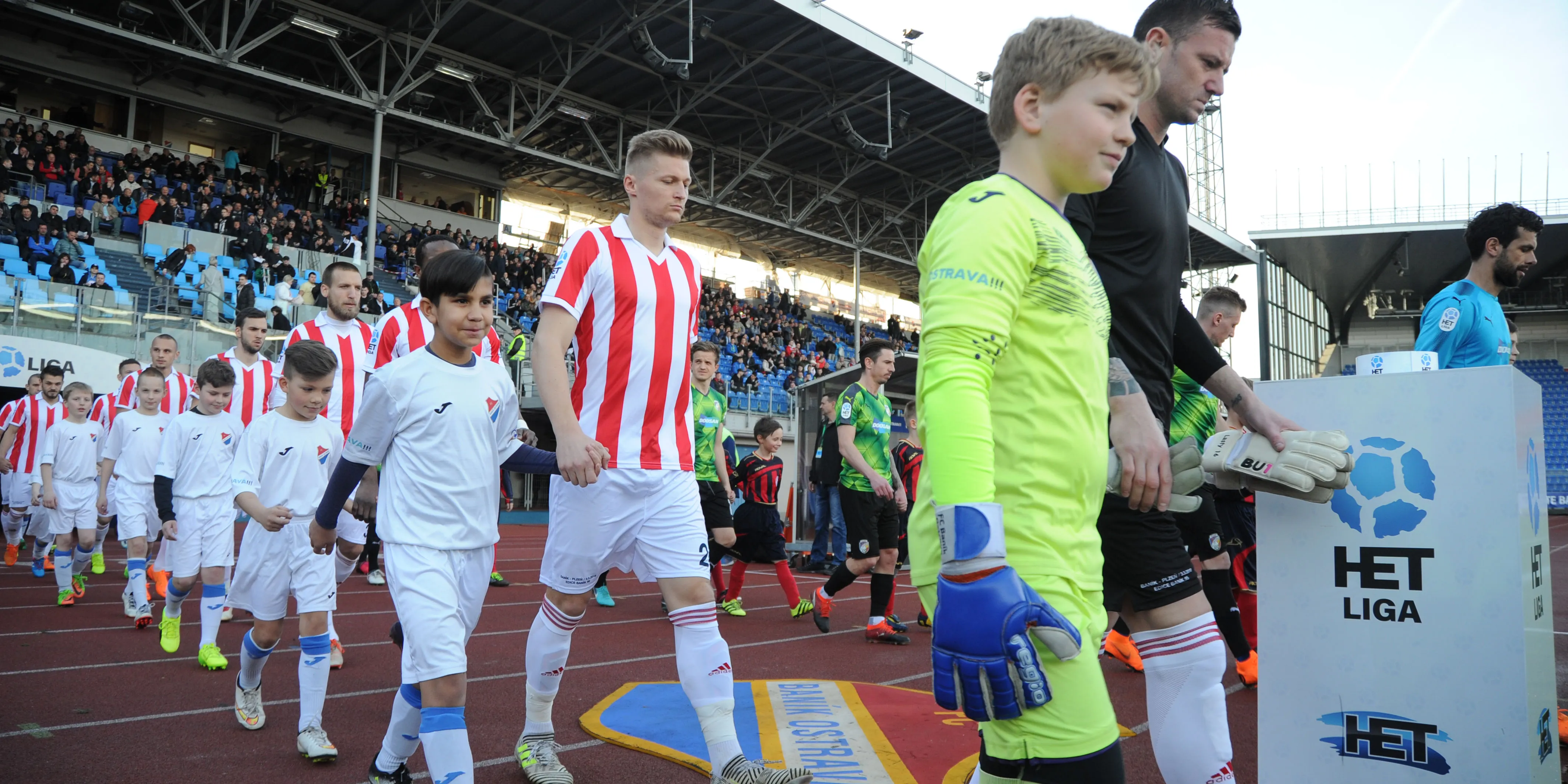 LIGA PO ČTVRTSTOLETÍ MĚNÍ HERNÍ FORMÁT