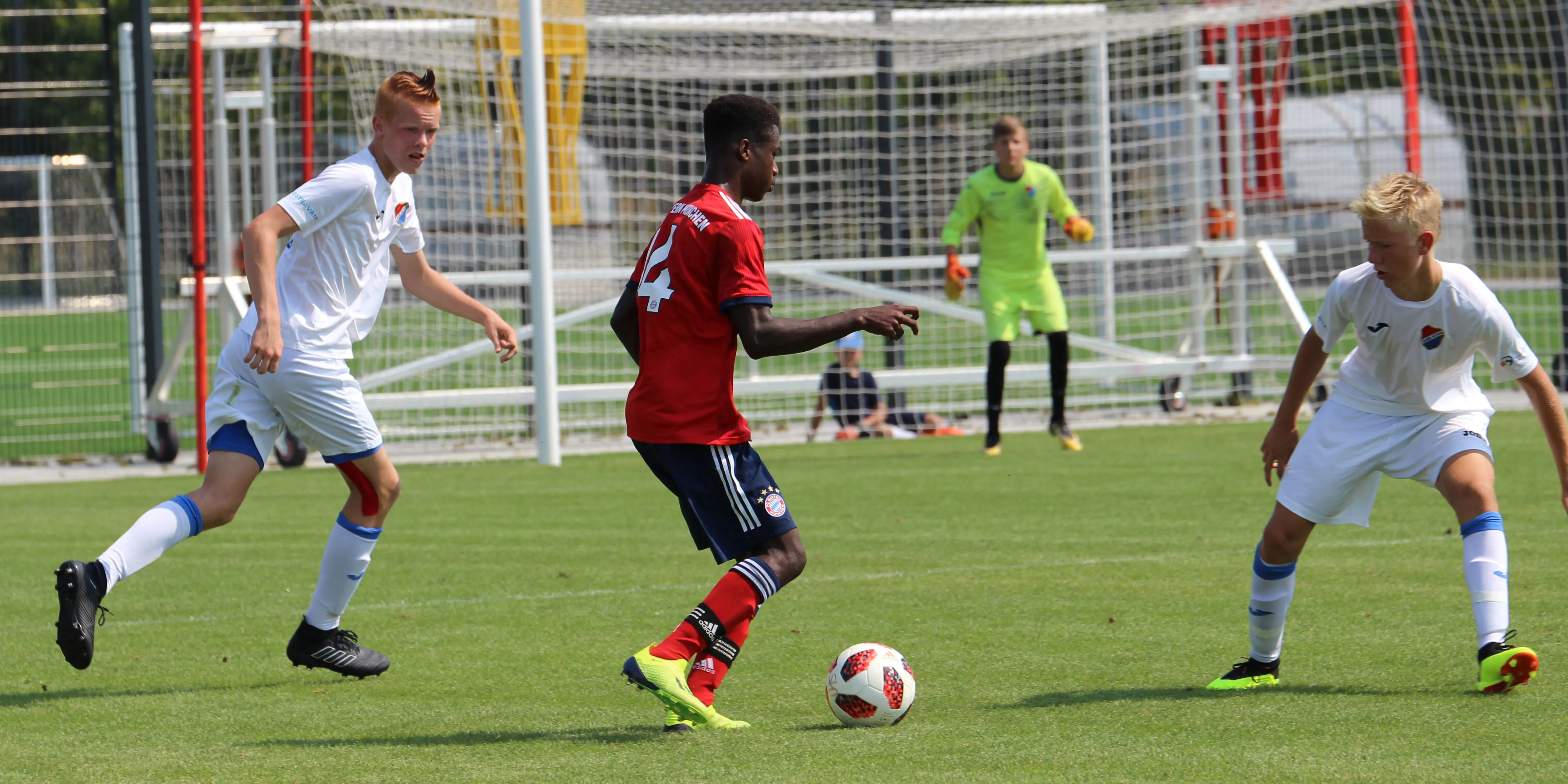 PATNÁCTKA BANÍKU OSTRAVA REMIZOVALA NA BAYERNU 2:2