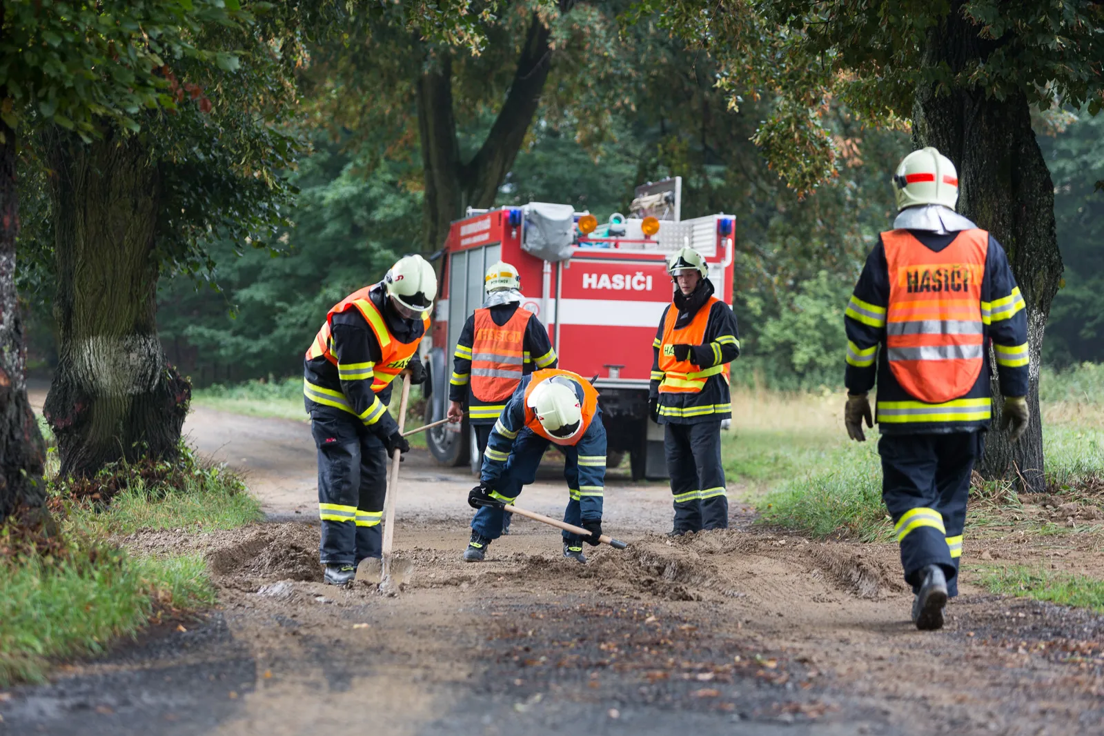 Hasiči v Moravskoslezském kraji řešili následky silné bouřky