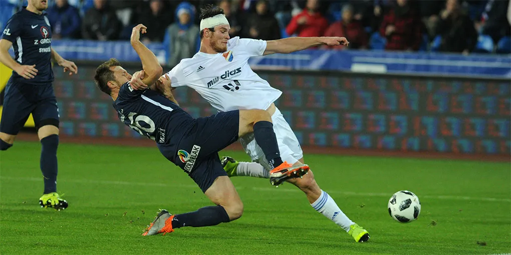 TVRDÝ NÁRAZ: BANÍK-SLOVÁCKO 0:3