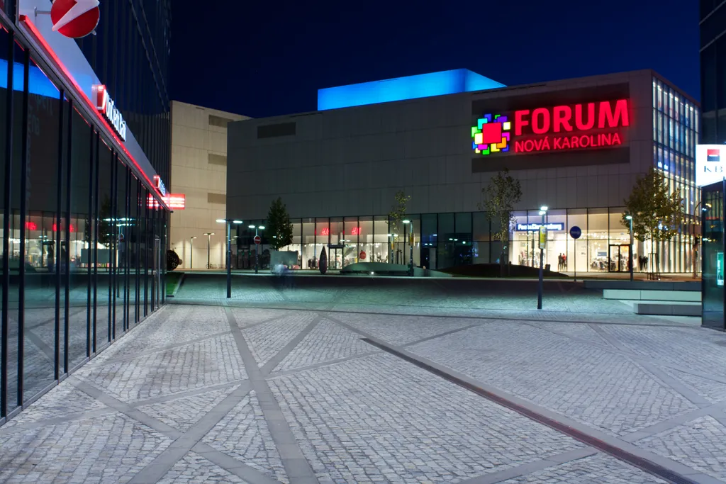 FORUM NOVÁ KAROLINA MÁ NOVÉHO MAJITELE, PRODEJ DOLOŽIL SKVĚLOU KONDICI TOHOTO CENTRA