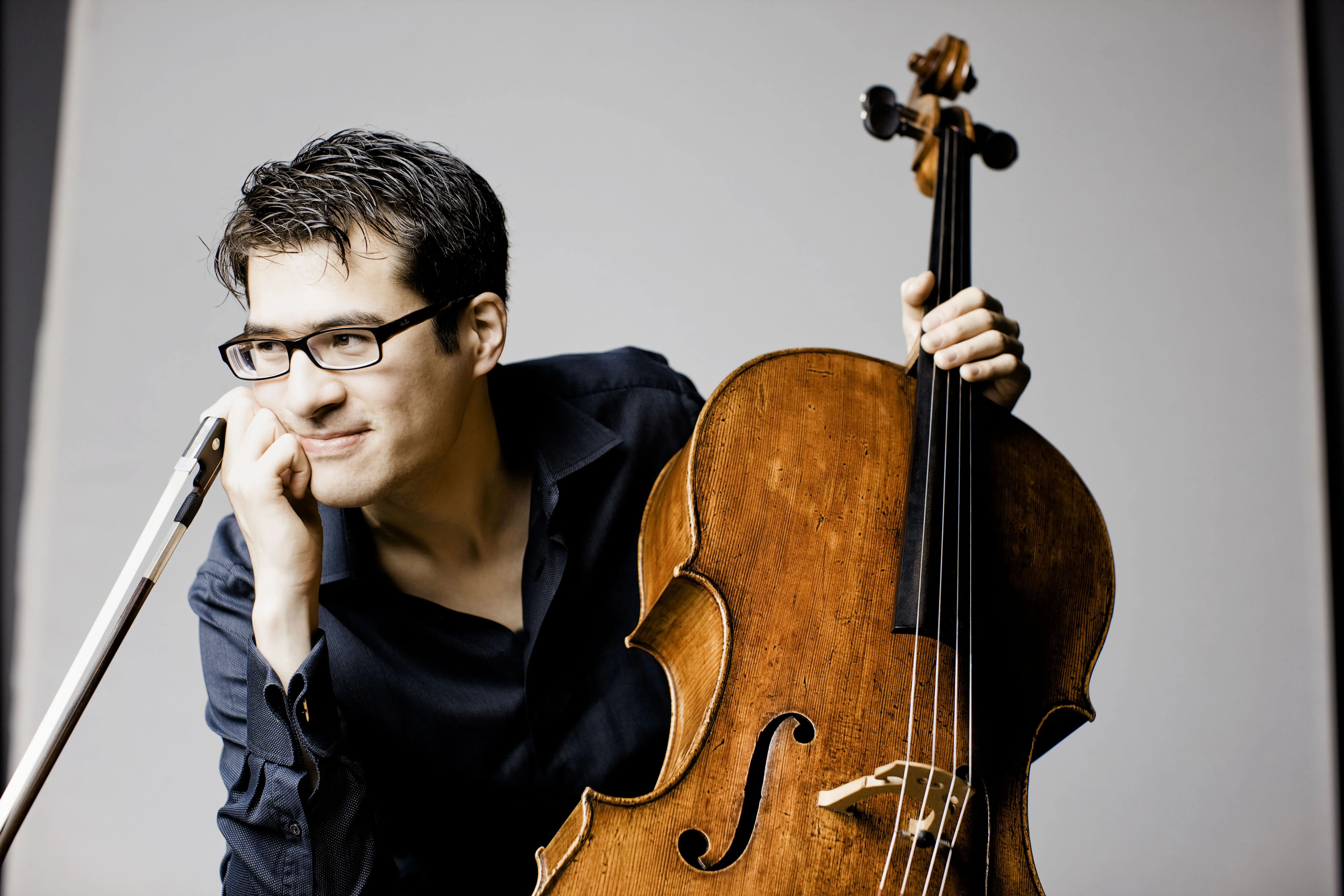 NĚMECKO-JAPONSKÝ VIOLONCELLISTA JE NADŠENÝ Z TOHO, ŽE SE VRACÍ DO OSRTRAVY
