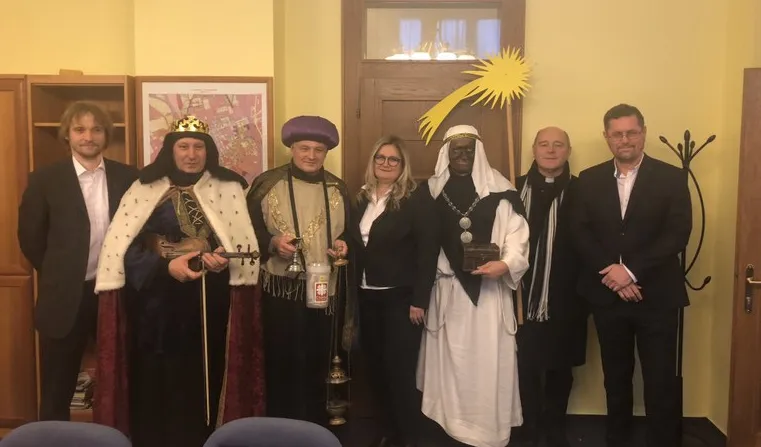 TŘI KRÁLOVÉ NAVŠTÍVILI RADNICI V MORAVSKÉ OSTRAVĚ A PŘÍVOZU