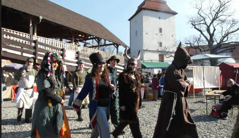 Tradiční lidový masopust rozjaří Slezskoostravský hrad