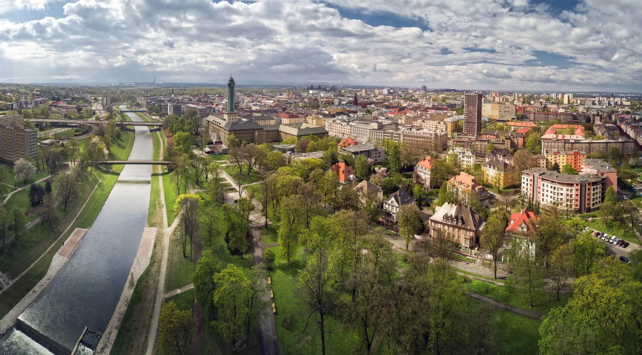 Jak se změnilo Ostravsko za 30 let svobody? Na změny v regionu poukazuje kampaň Možnost volby