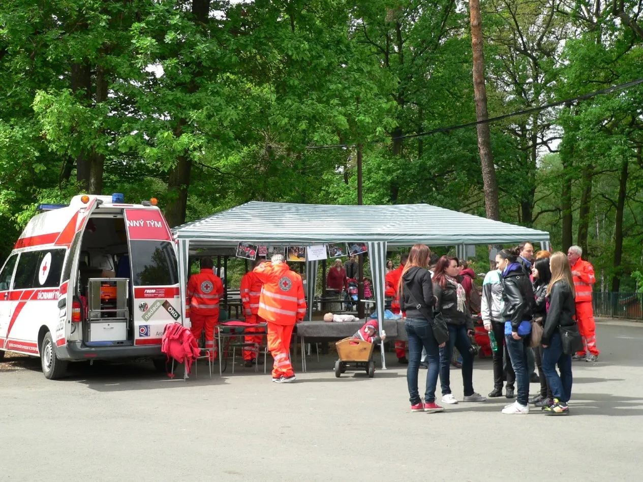 DEN S ČESKÝM ČERVENÝM KŘÍŽEM V ZOO