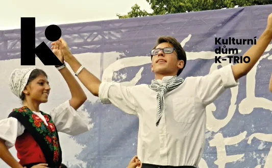 VÝSTAVA FOTOGRAFIÍ FOLKLÓR 2017-2018 V K-TRIO