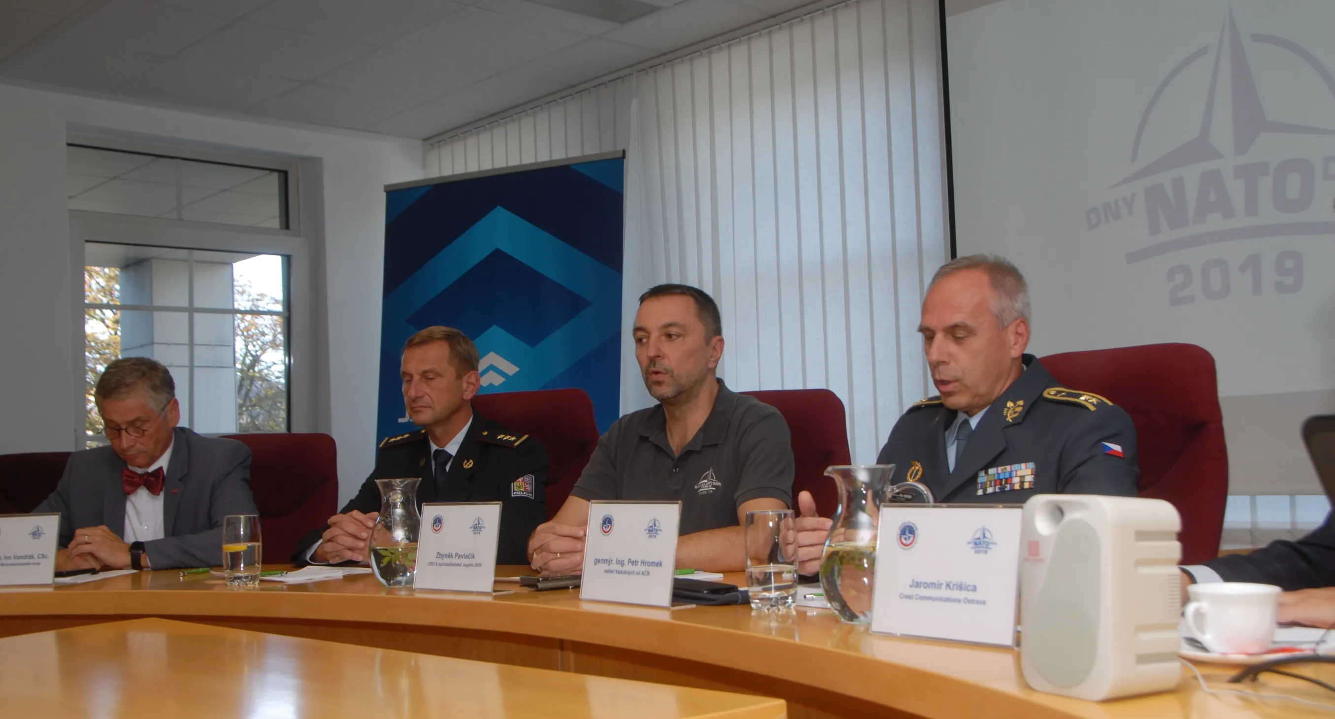 DNY NATO OSLAVÍ VÝROČÍ VSTUPU DO SEVEROATLANTICKÉ ALIANCE SPOLEČNĚ S PARTNERSKOU ZEMÍ RUMUNSKEM