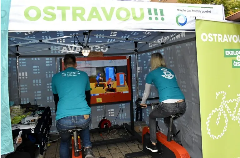 AKCE LINKOU NA DRINK POMOHLA KLINICE DĚTSKÉHO LÉKAŘSTVÍ