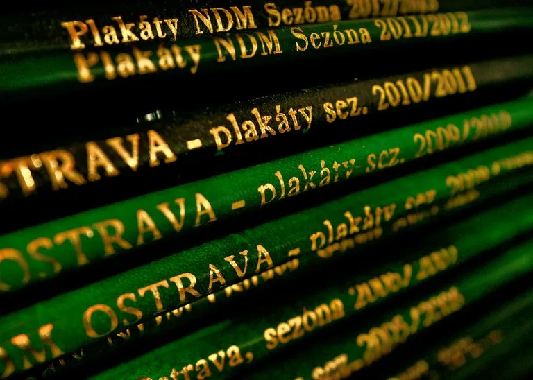 HISTORIE OSTRAVSKÝCH DIVADEL NA JEDNOM MÍSTĚ