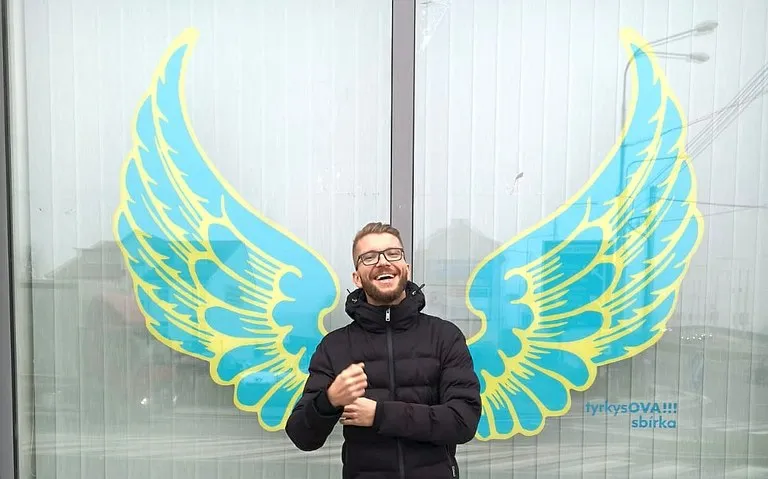 PŘISPĚJTE TAKÉ DO TYRKYSOVÉ SBÍRKY