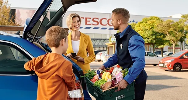 Tesco vytvořilo více než 1 000 dočasných pracovních míst, aby obsloužilo všechny zákazníky