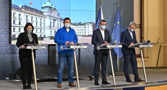 Vláda rozhodla o prodloužení omezení pohybu na veřejnosti až do 1. dubna