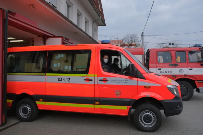 Krajským distribučním centrem osobních ochranných prostředků už prošlo přes 4000 krabic