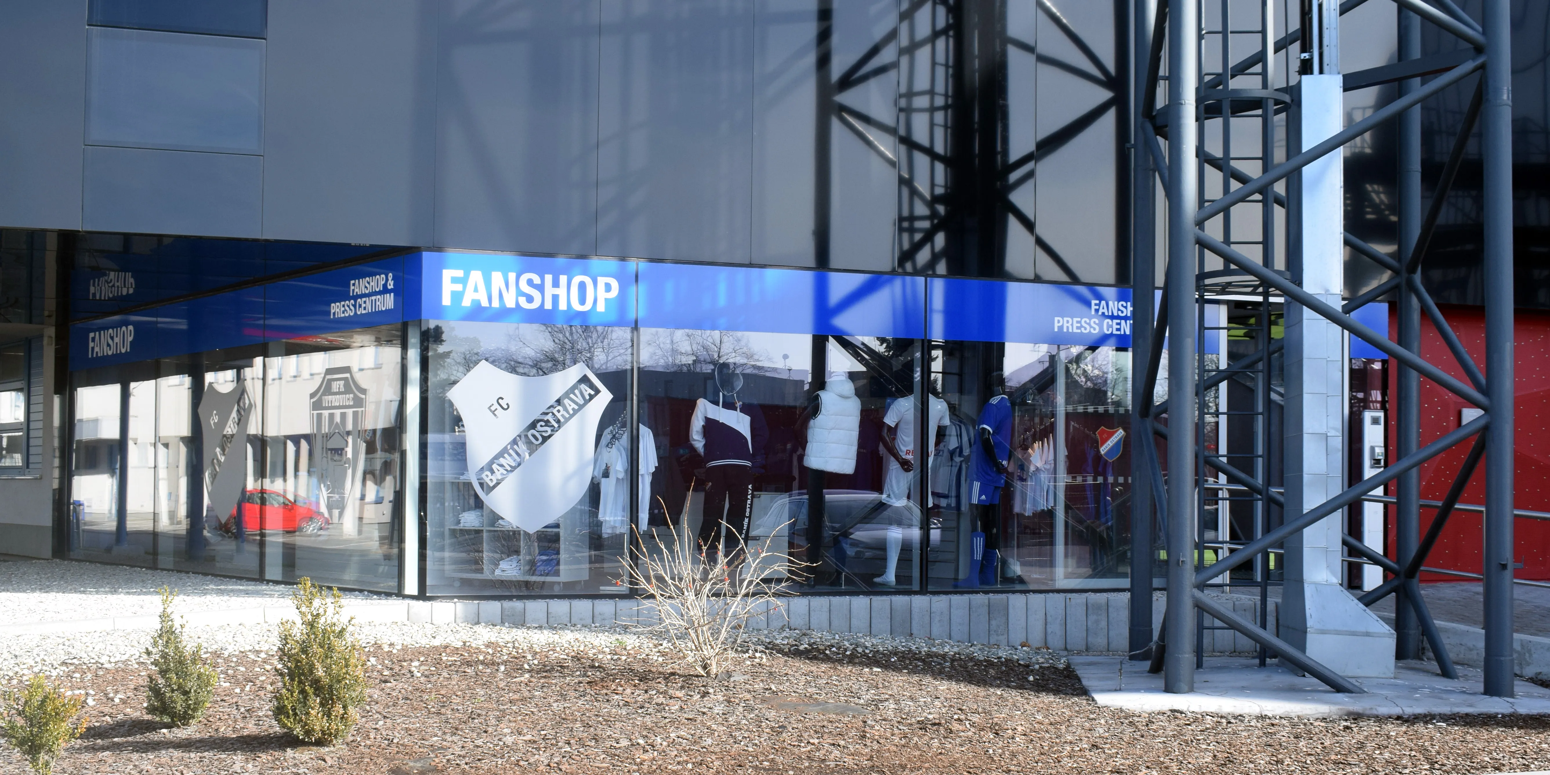 FANSHOP NA STADIONU OPĚT OTEVÍRÁ