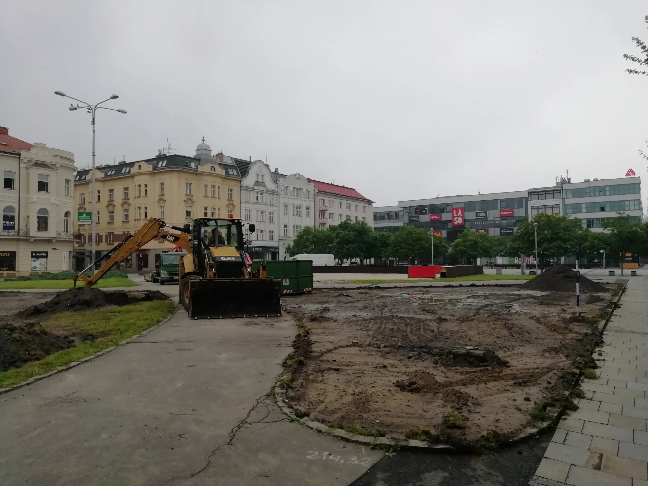 Začaly úpravy prostranství vedle Masarykova náměstí