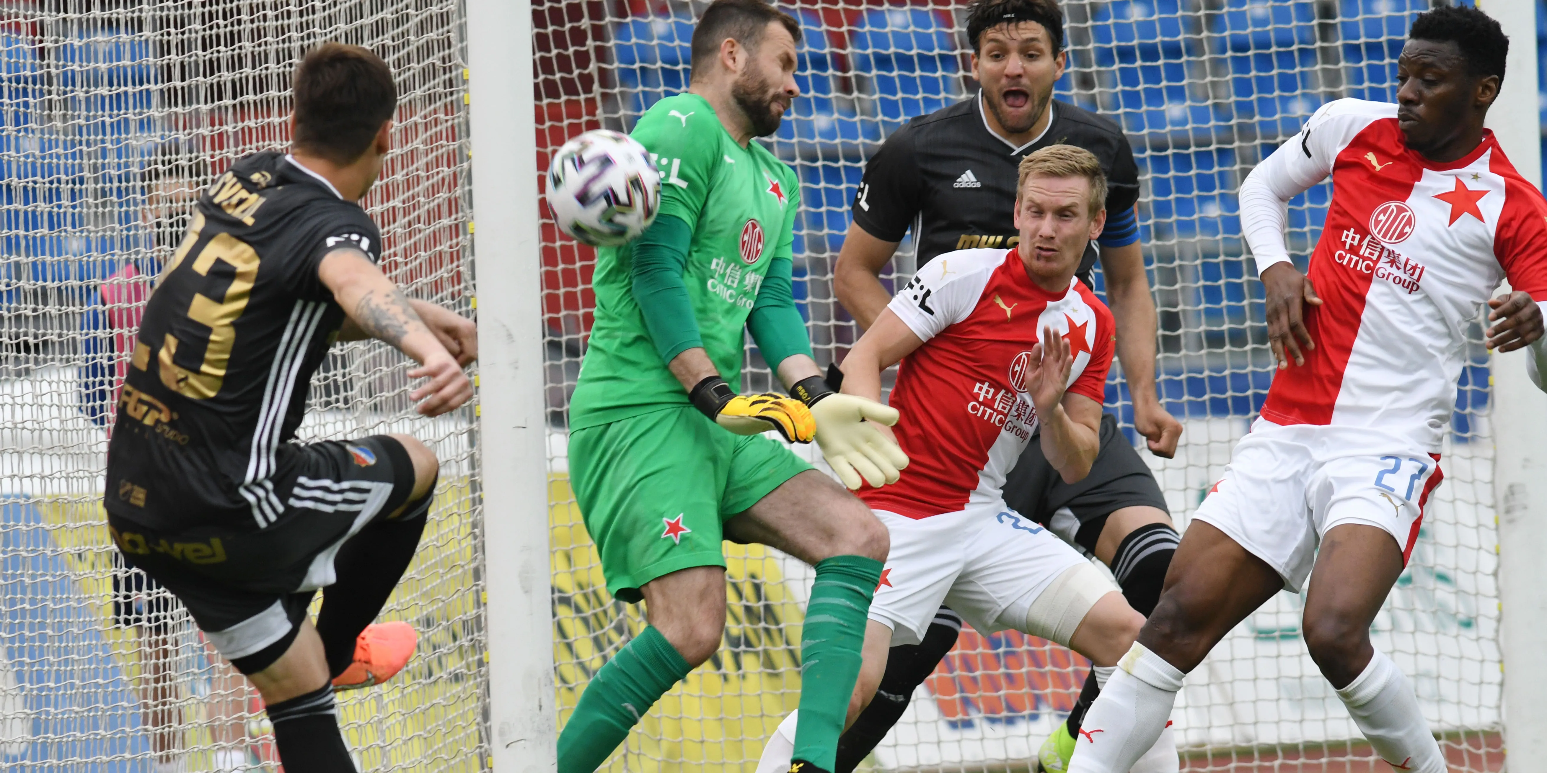 OBROVSKÉ DRAMA V ZÁVĚRU: BANÍK - SLAVIA 2:2!