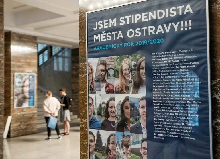 PODPORUJEME NADANÉ STUDENTY
