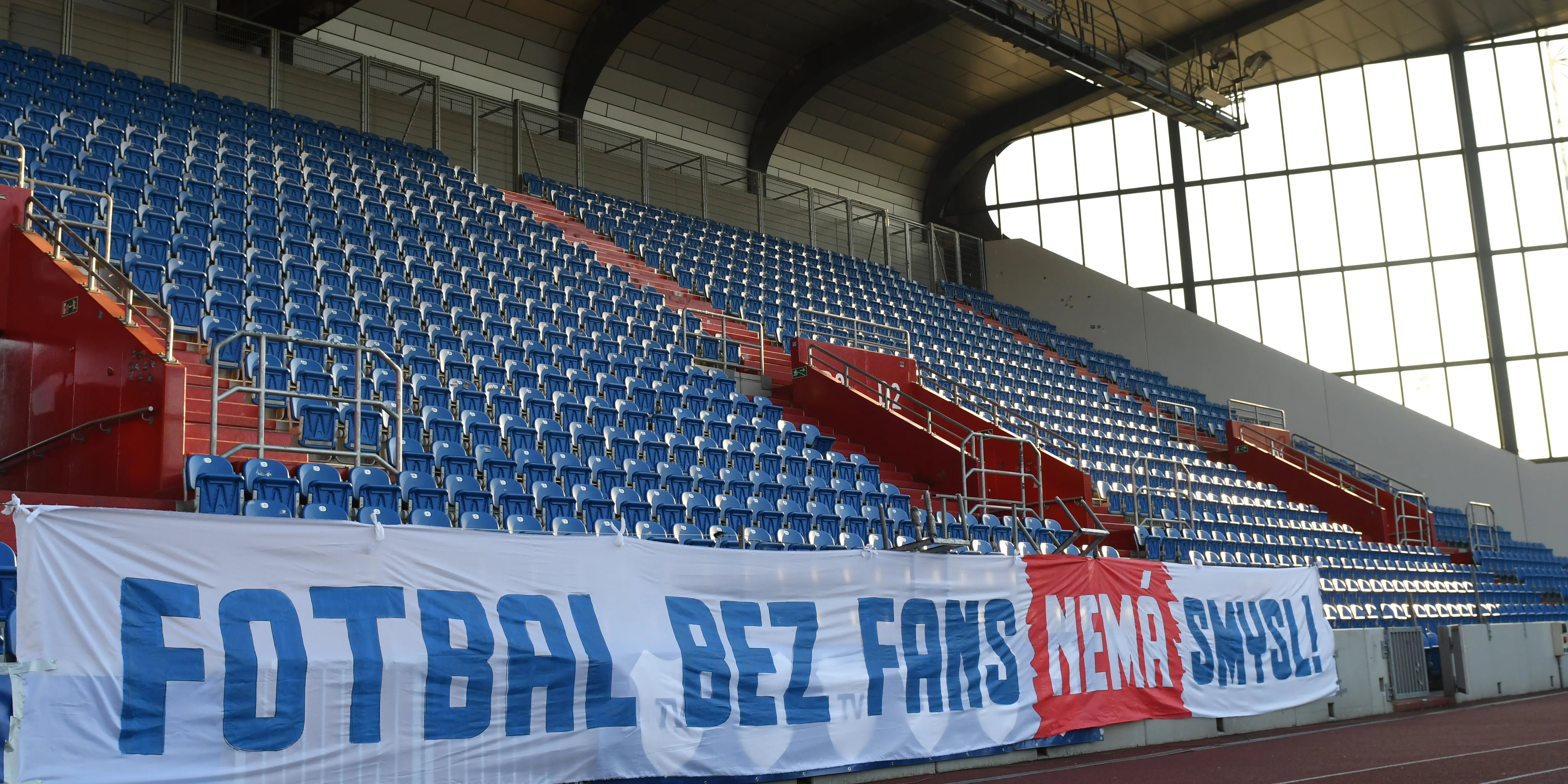 VE STŘEDU ZNOVU BEZ DIVÁKŮ