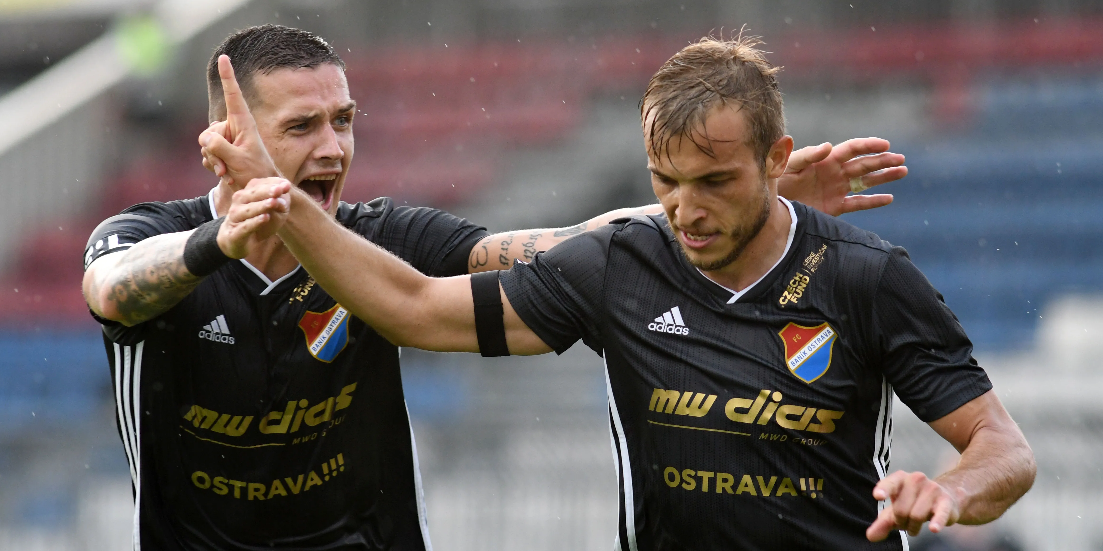 PRVNÍ PŮLE ROZHODLA: SIGMA - BANÍK 2:3!
