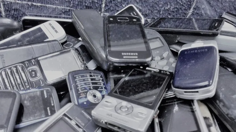 VYSLOUŽILÉ MOBILY POMOHLY I NEMOCNÝM DĚTEM
