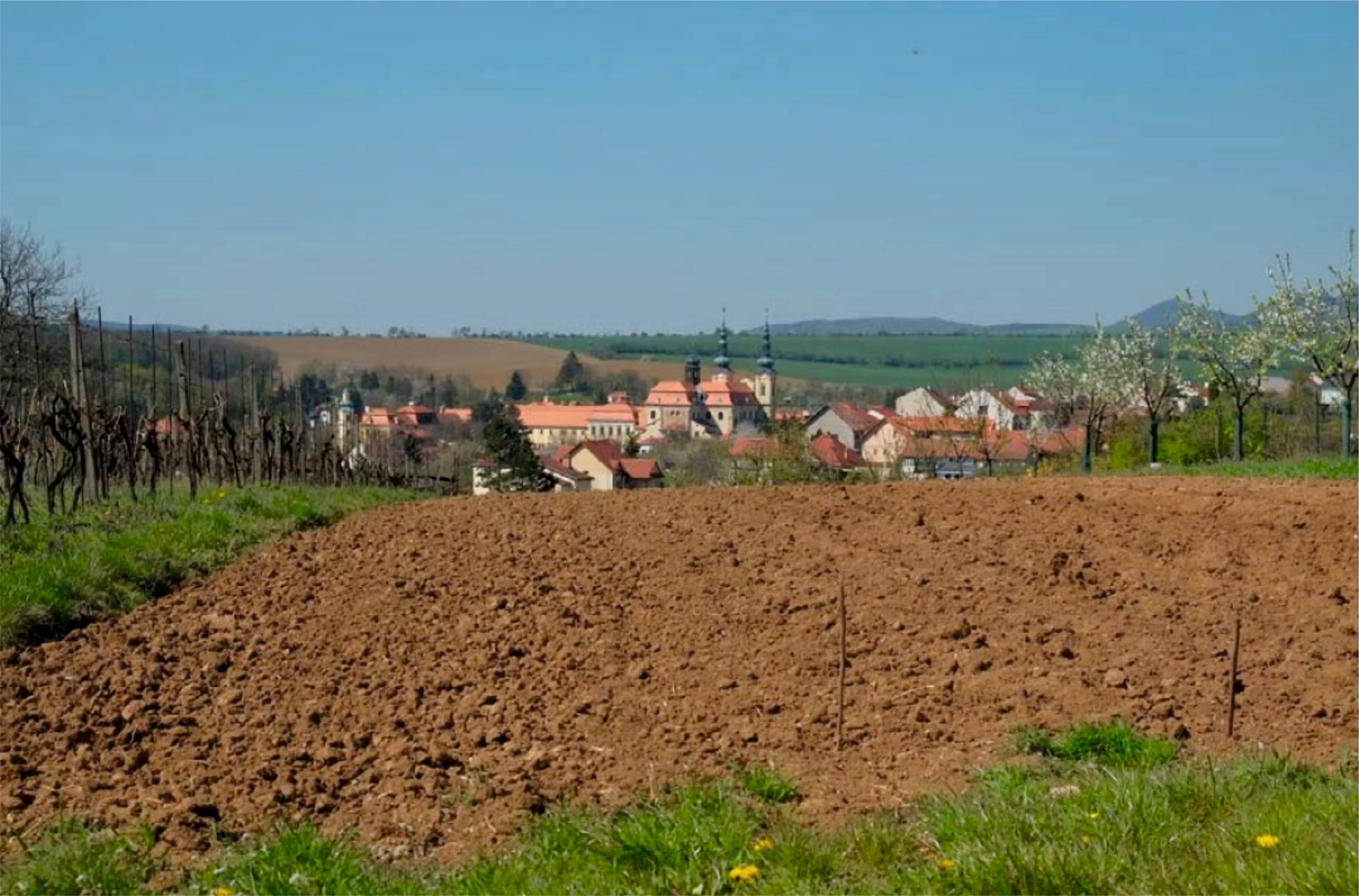 Proč se lidé stěhují z velkých měst? Finance nejsou jediným důvodem