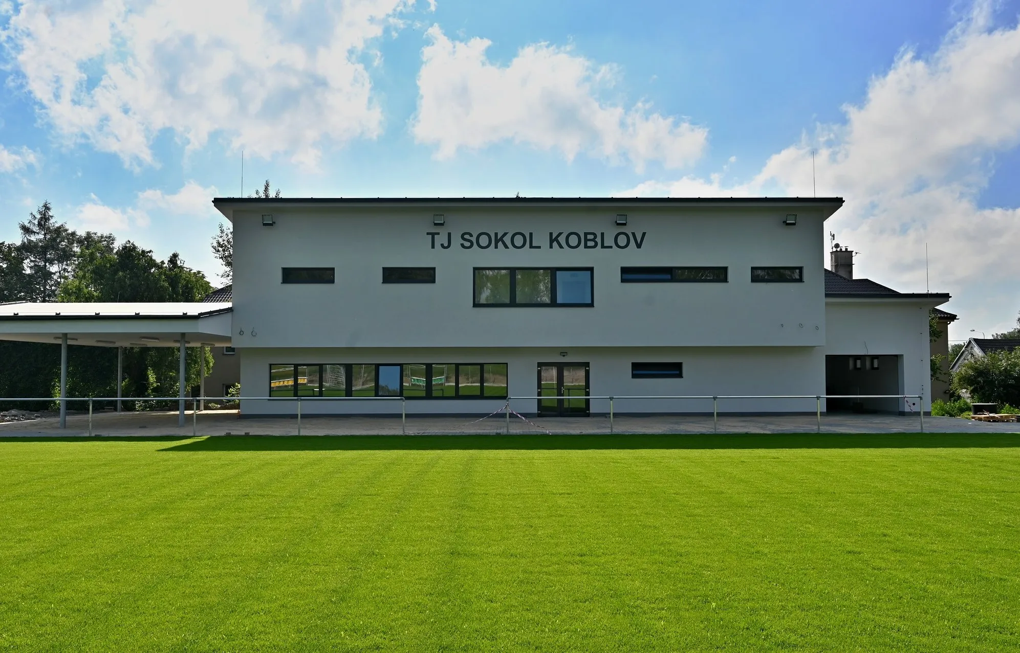 Koblovští sportovci mají opravený areál, rekonstrukce stála 25 milionů