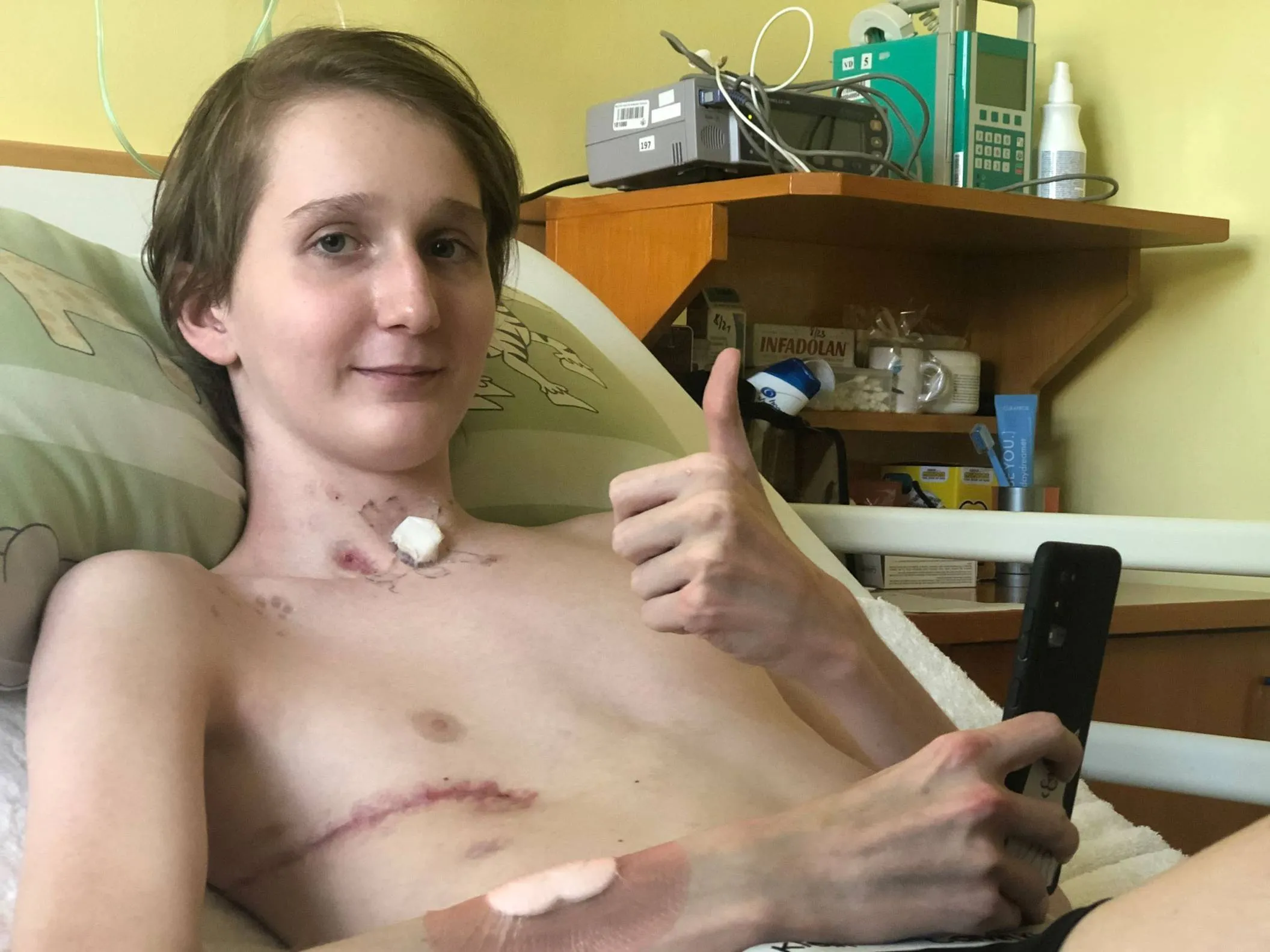 Lékařům se podařilo zachránit život mladíka, napadeného smrtelným stafylokokem