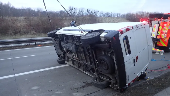 Vyproštění dodávky na dálnici D1 v Ostravě Bizonem
