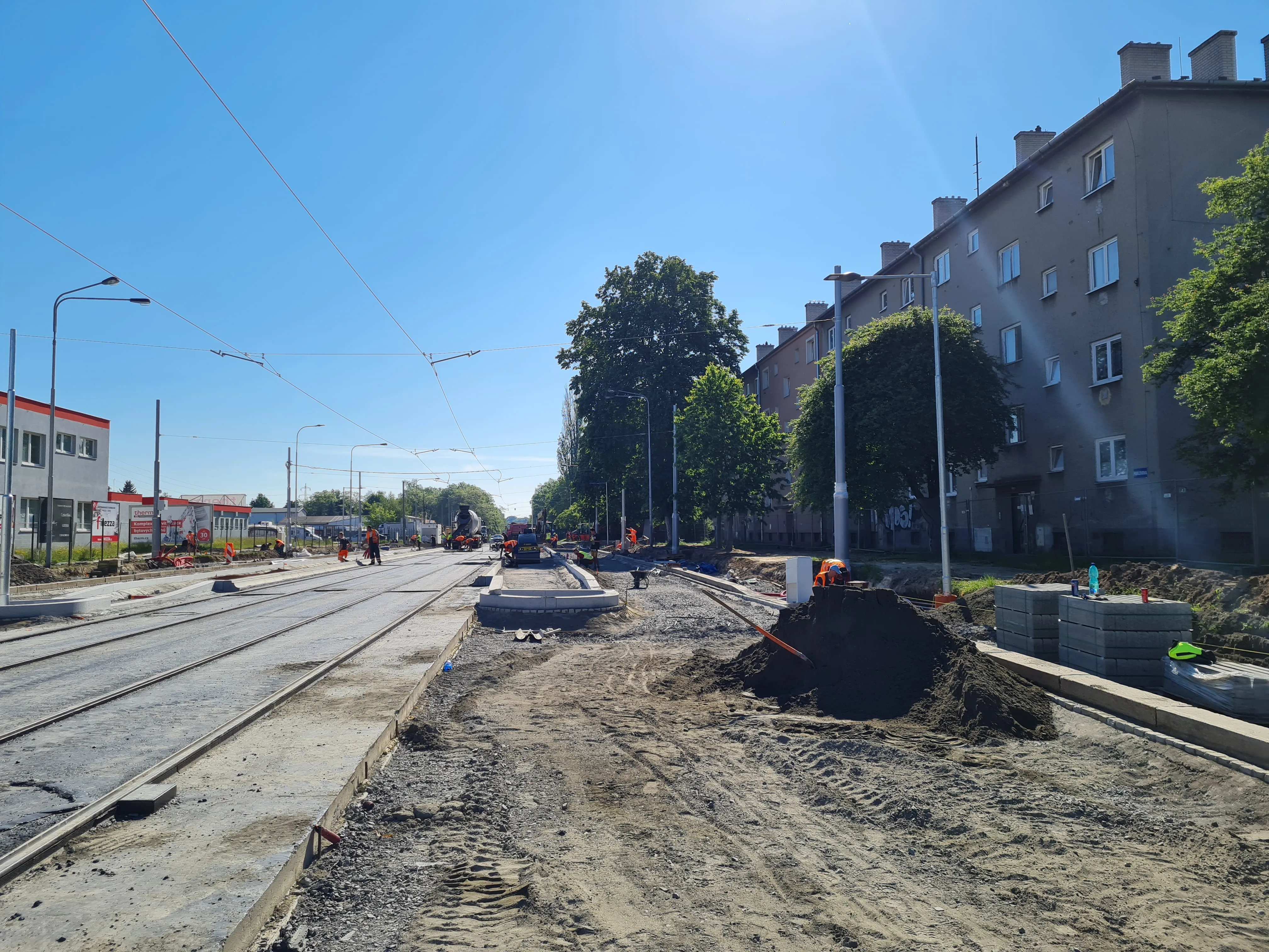 Dvě dobré zprávy pro obyvatele Ostravy Jihu: Dopravní podnik Ostrava (DPO) dokončil modernizaci tramvajových tratí na ulicích Výškovická i Pavlovova