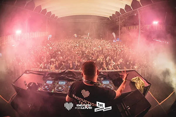 Beats for Love letos podruhé otevírá své brány. Fanoušci se můžou těšit na nabitý hudební svátek i pohodlný cashless systém
