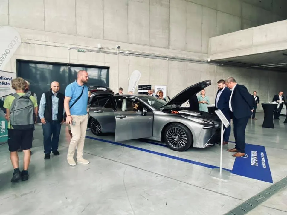 Toyota Mirai s pohonem na vodík k vidění ve Velkém Světě Techniky