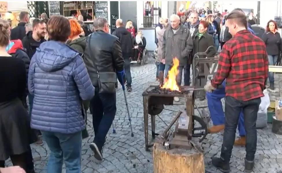 Do Bílovce přijede sv. Martin a na zámku se bude z rozhodnutí baronky podávat zdarma dobrá a hustá polévka