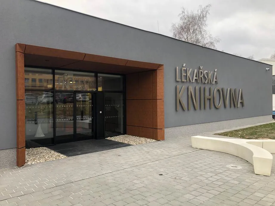 Lékařská knihovna Fakultní nemocnice Ostrava je v nových prostorách