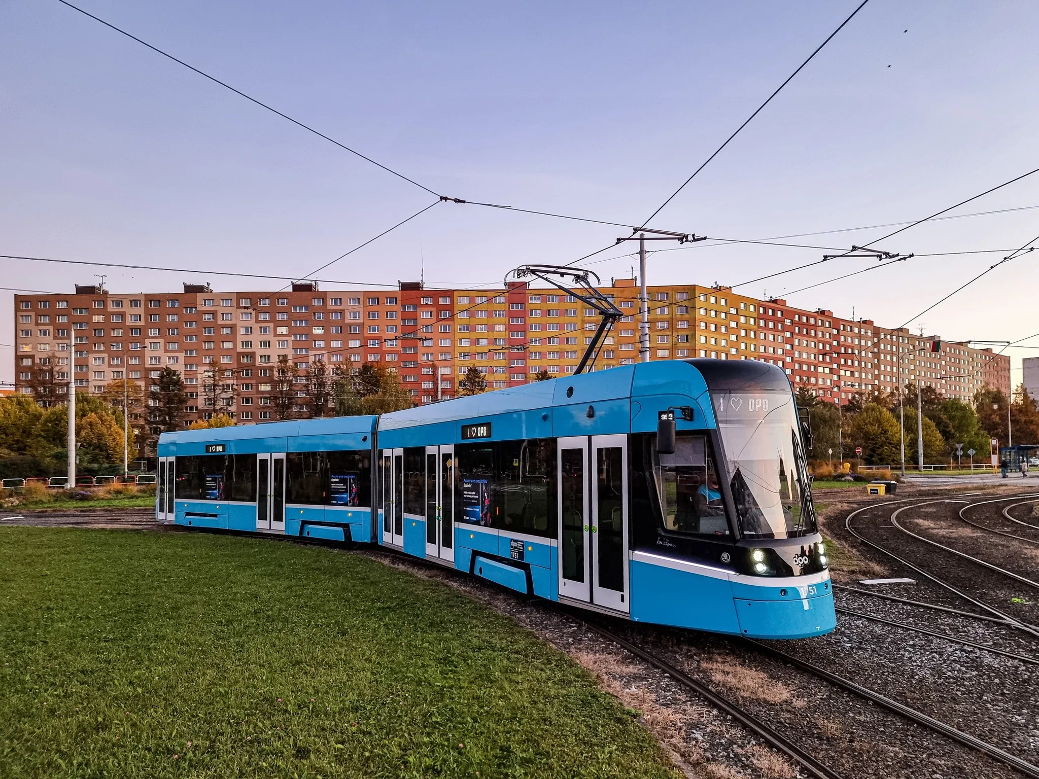Platí nové číslo pro SMS jízdenky v síti DPO