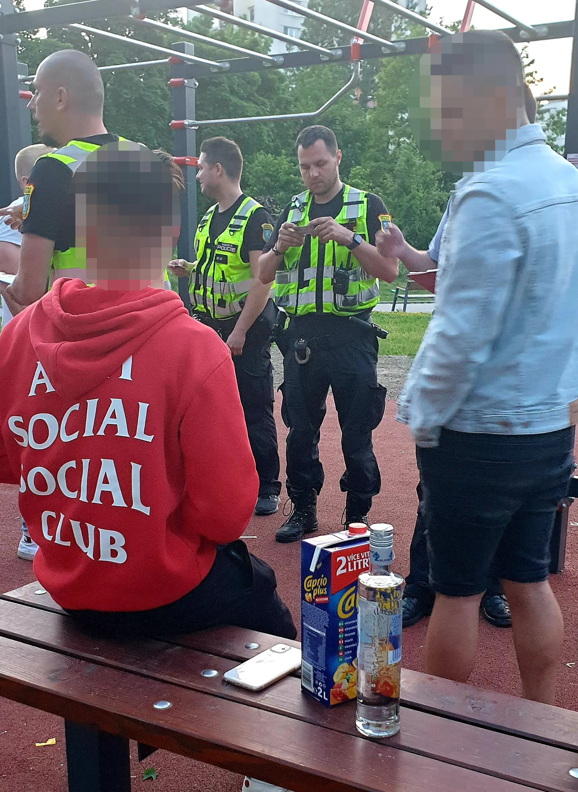 Zaměřeno na mládež a alkohol