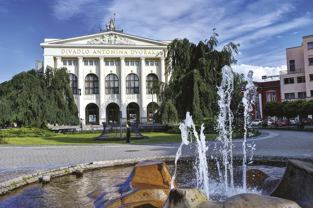 VYJÁDŘETE SVÉ POCITY I NÁZOR DIVADLEM!  VYZÝVÁ ATELIÉR PŘI NDM MLADÉ A ZVE JE NA SEMINÁŘ AUTORSKÉHO DIVADLA