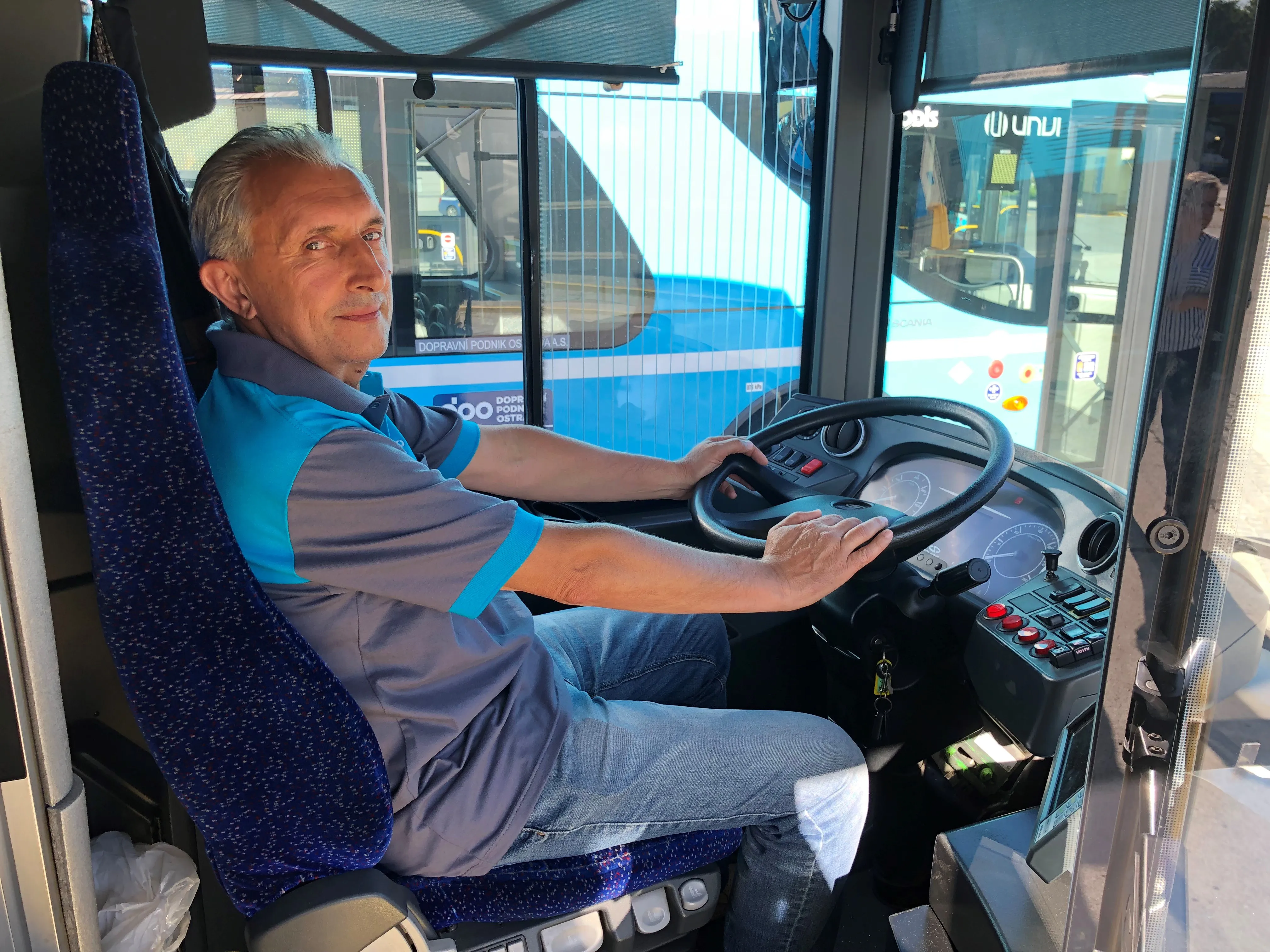 V ostravské MHD budou řídit šoféři z Ukrajiny. Nastupují první tři řidiči autobusů