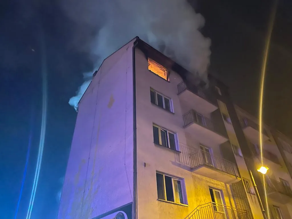 Večerní požár neobydleného domu v centru Ostravy