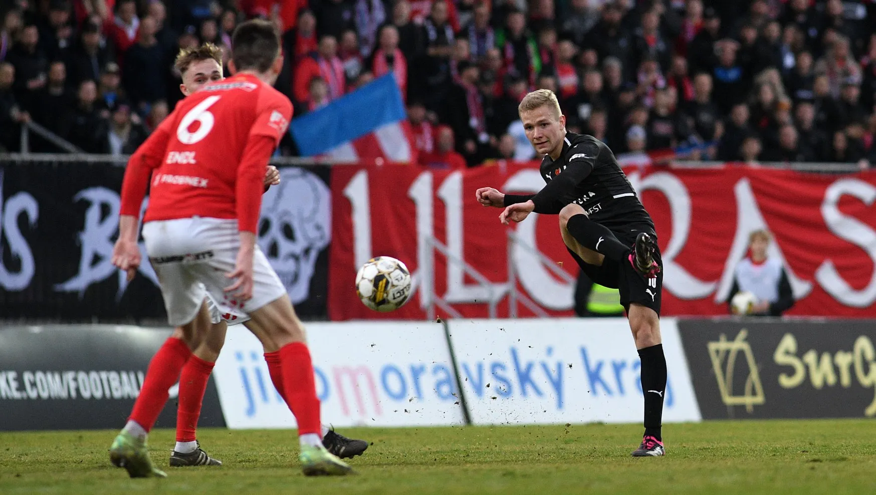 Podruhé podobný scénář: Brno - Baník 2:1