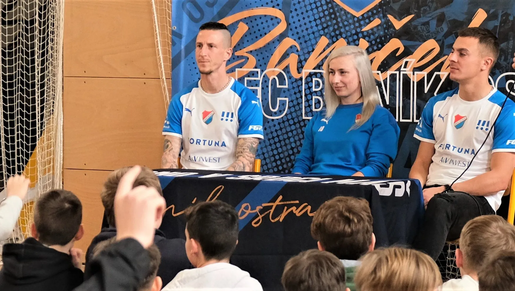 Baníkovci besedovali s žáky ZŠ Porubská