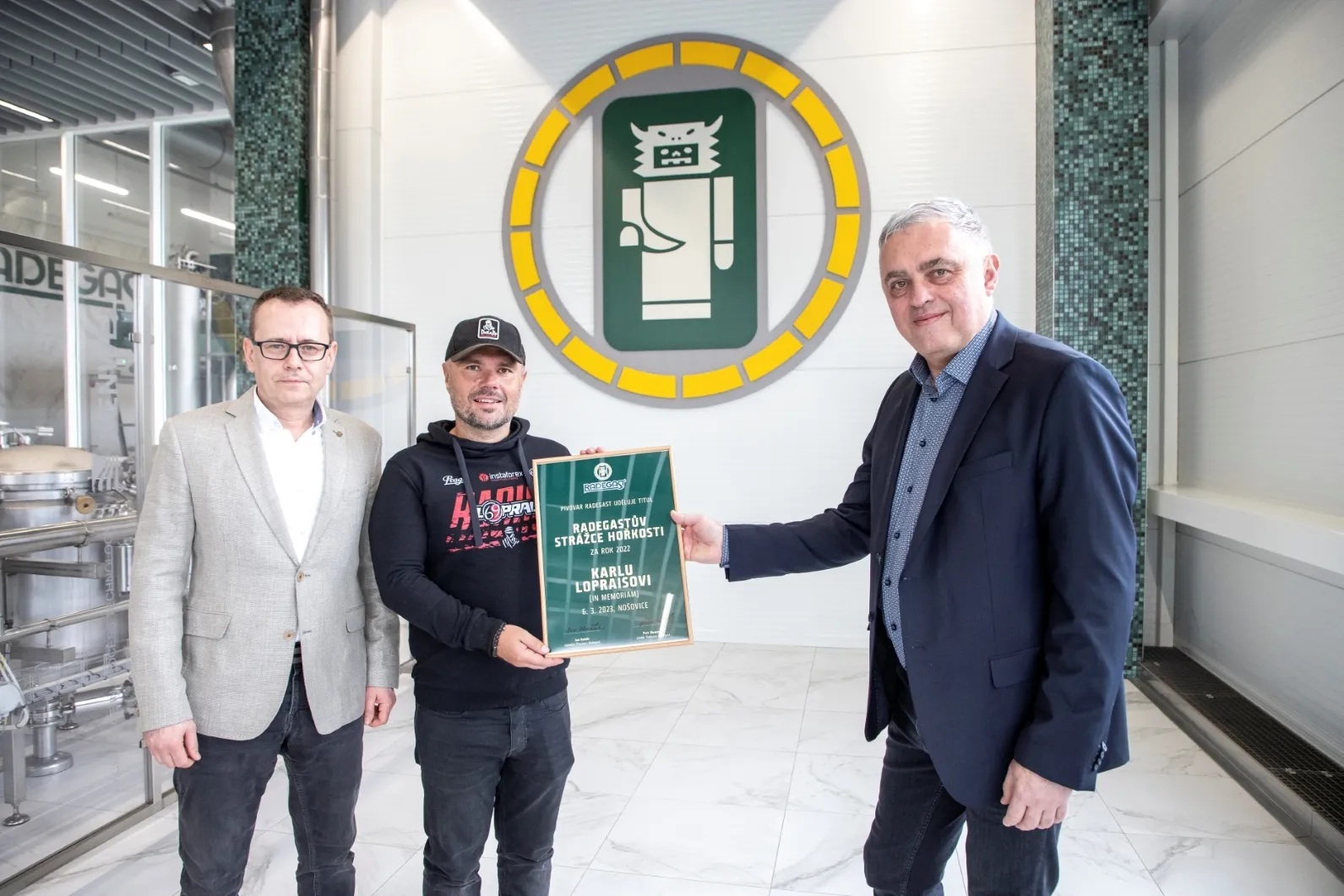 Karel Loprais získal in memoriam první výroční ocenění Radegastův Strážce Hořkosti