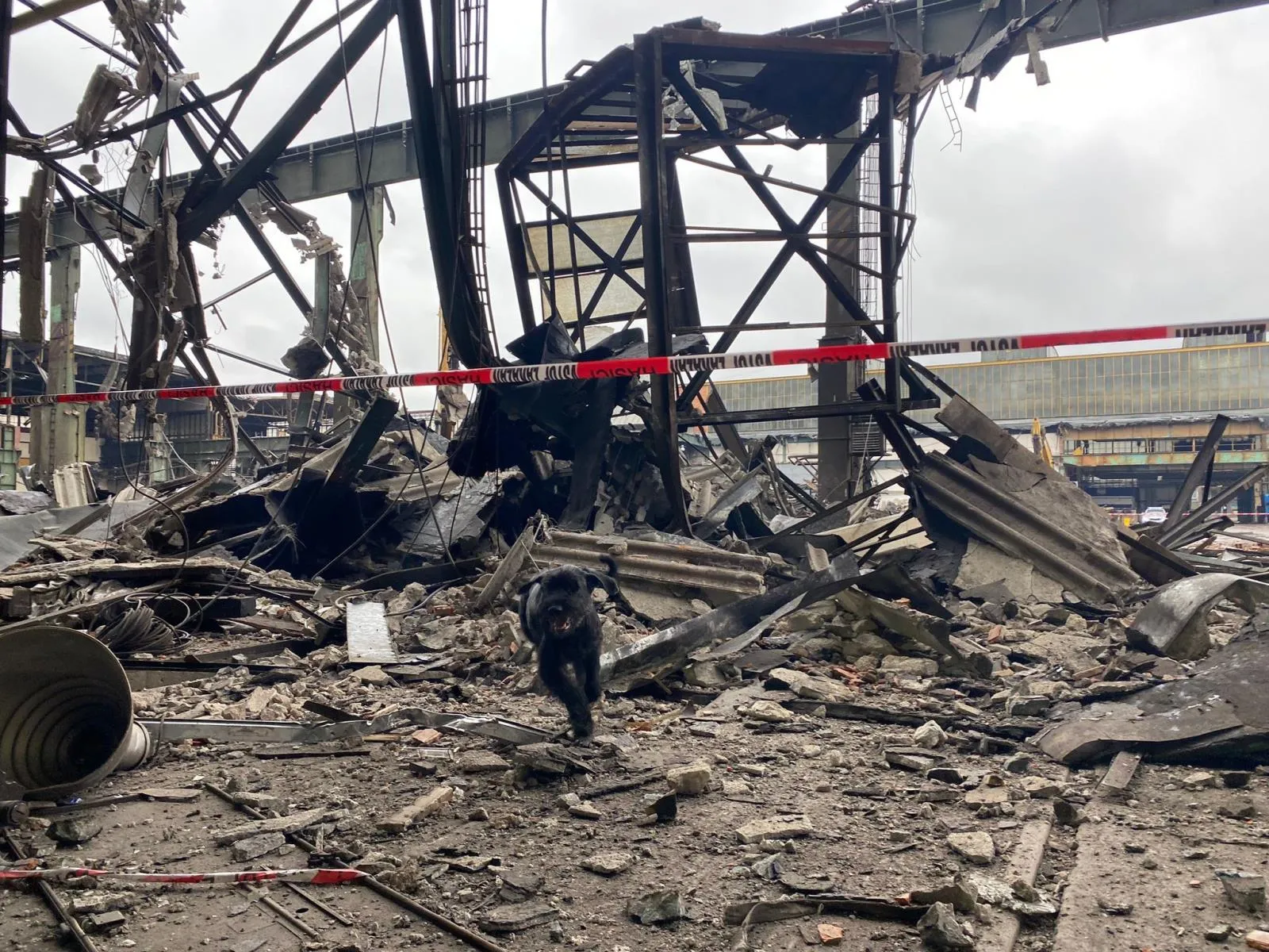 Sesuv budovy při demolici si vyžádal úmrtí jednoho člověka