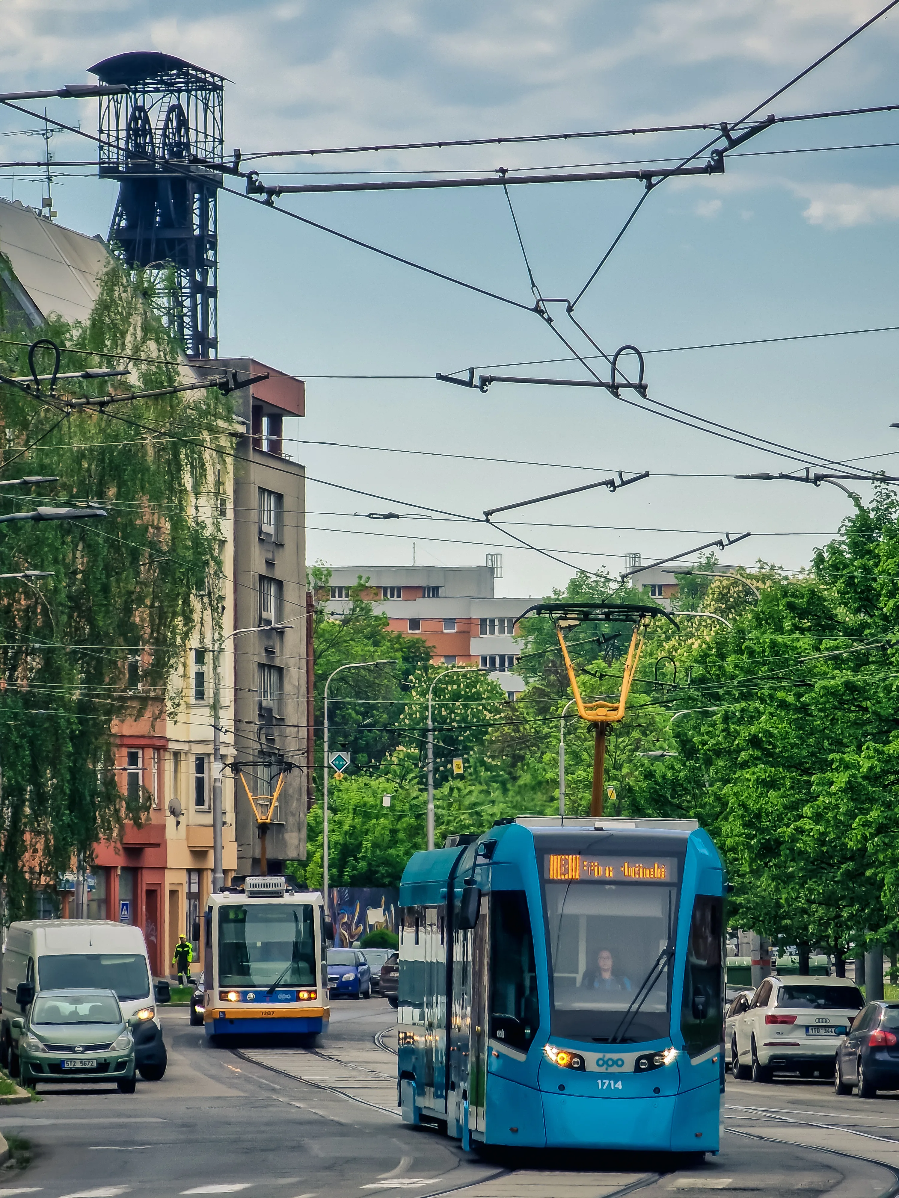 MODERNĚJŠÍ TRAMVAJOVÁ TRAŤ I NOVÉ BEZPEČNOSTNÍ PRVKY. MODERNIZACE V CENTRU NA UL. NÁDRAŽNÍ ZAČNE S PRÁZDNINAMI