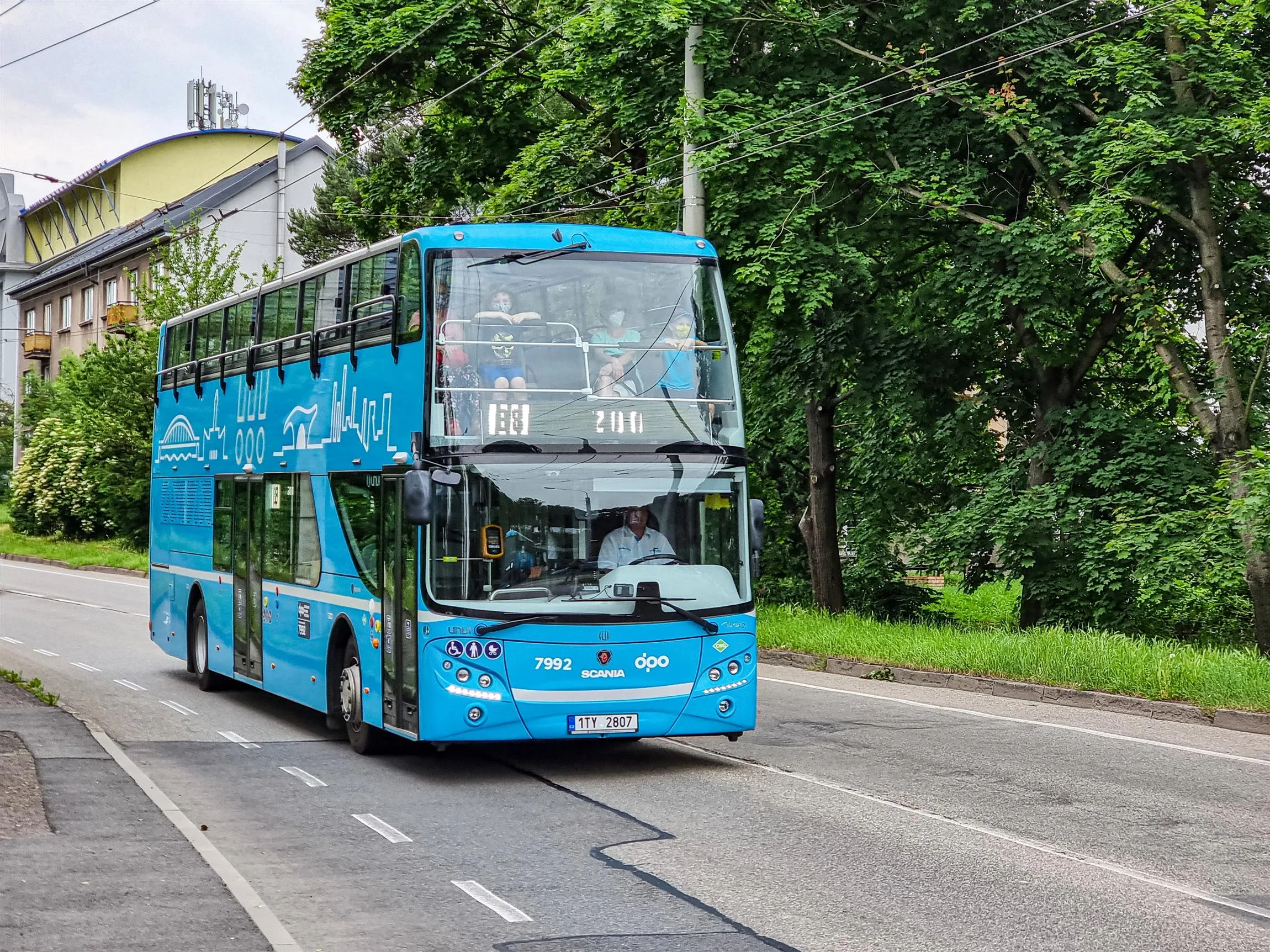DOUBLEDECKERY DPO LETOS PŘILÁKALY REKORDNÍCH 31 TISÍC LIDÍ