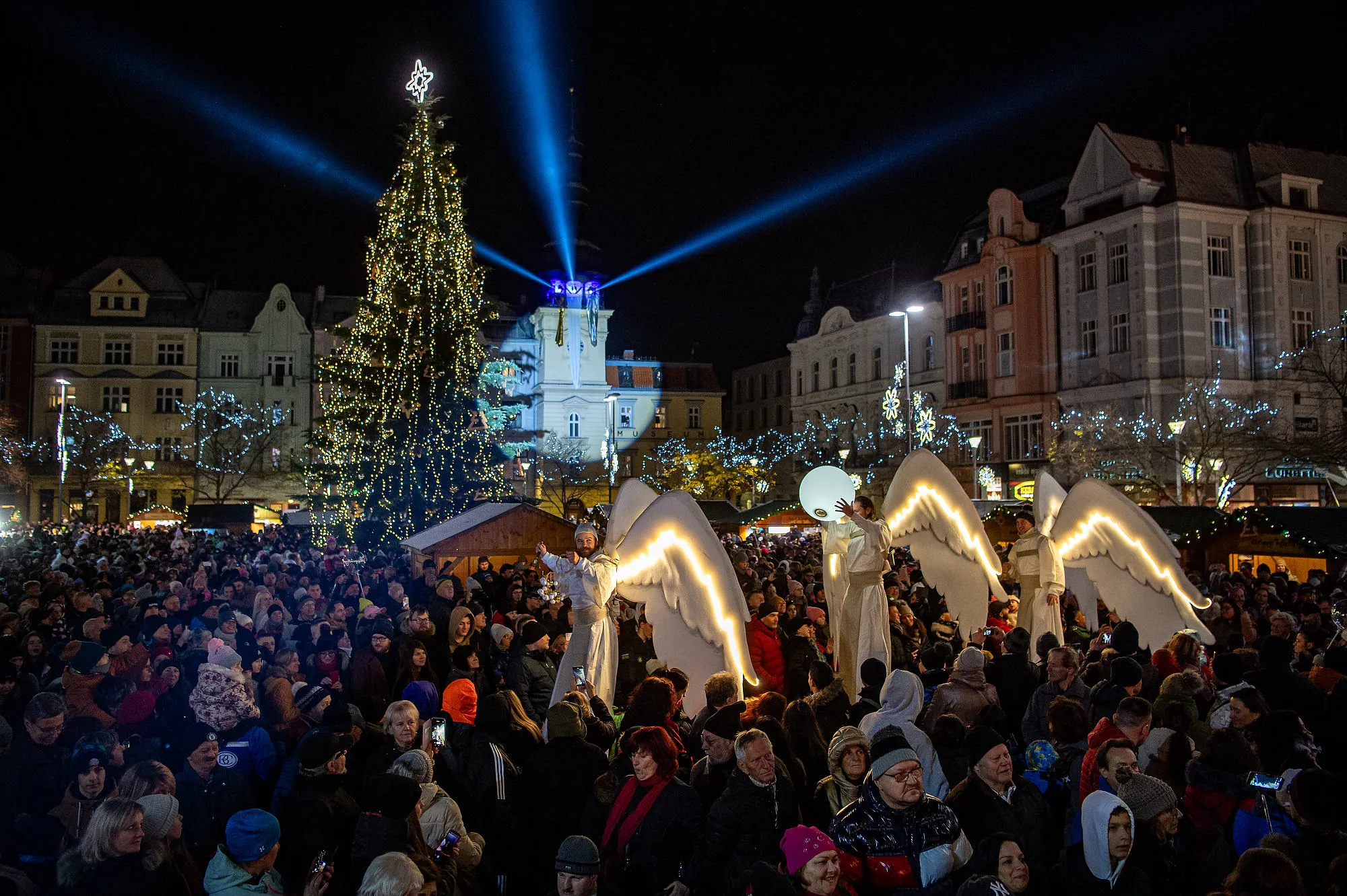 Ostravské Vánoce ruší páteční a sobotní program na hlavní scéně